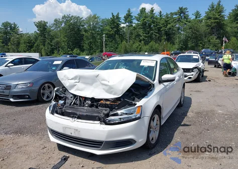 2013 Volkswagen Jetta 2.0L Tdi from USA, damaged, VIN 3VWLL7AJ5DM303196